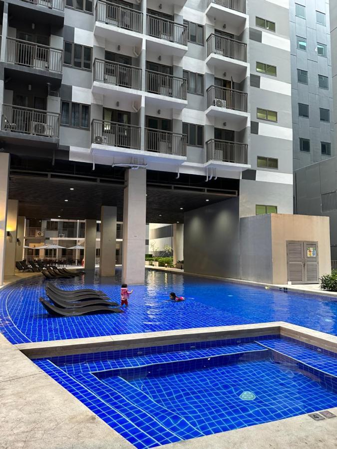 S Residences Tower 3 Moa Luxe Staycation By C Манила Экстерьер фото